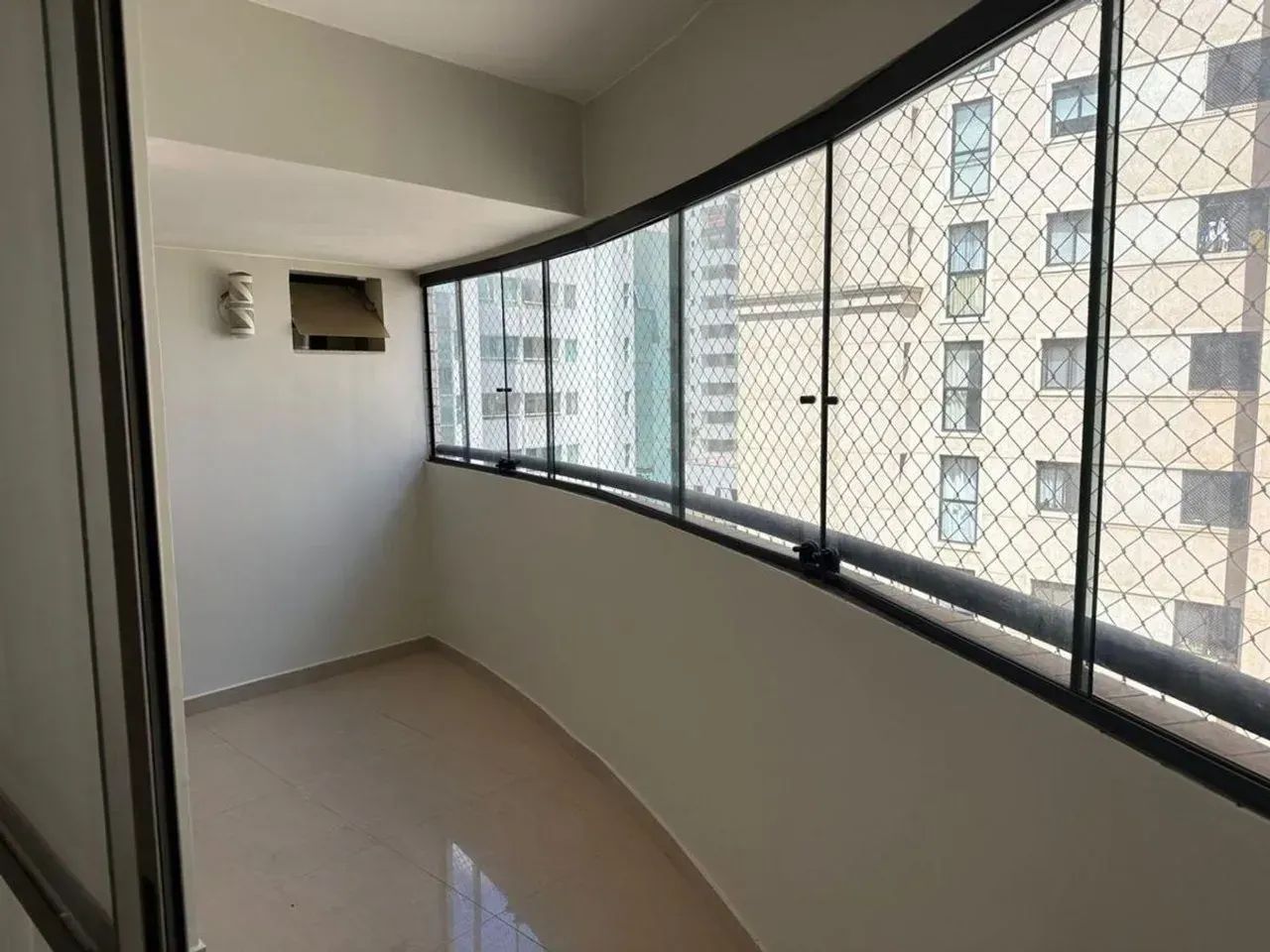 Rua Buriti Res. Itália apto 3 quartos 1 suíte andar alto.