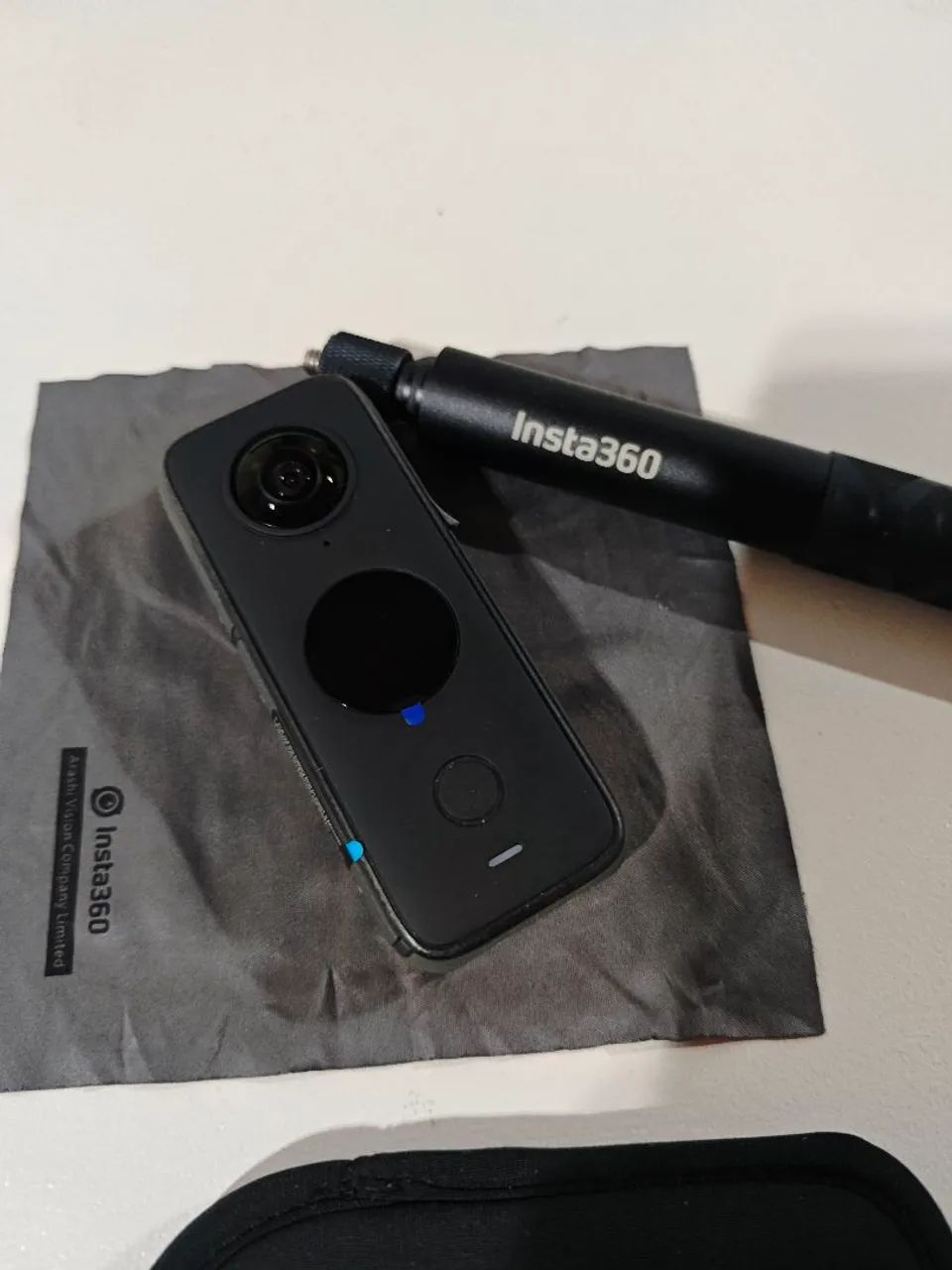 Câmera insta 360 One X2 pouco usada
