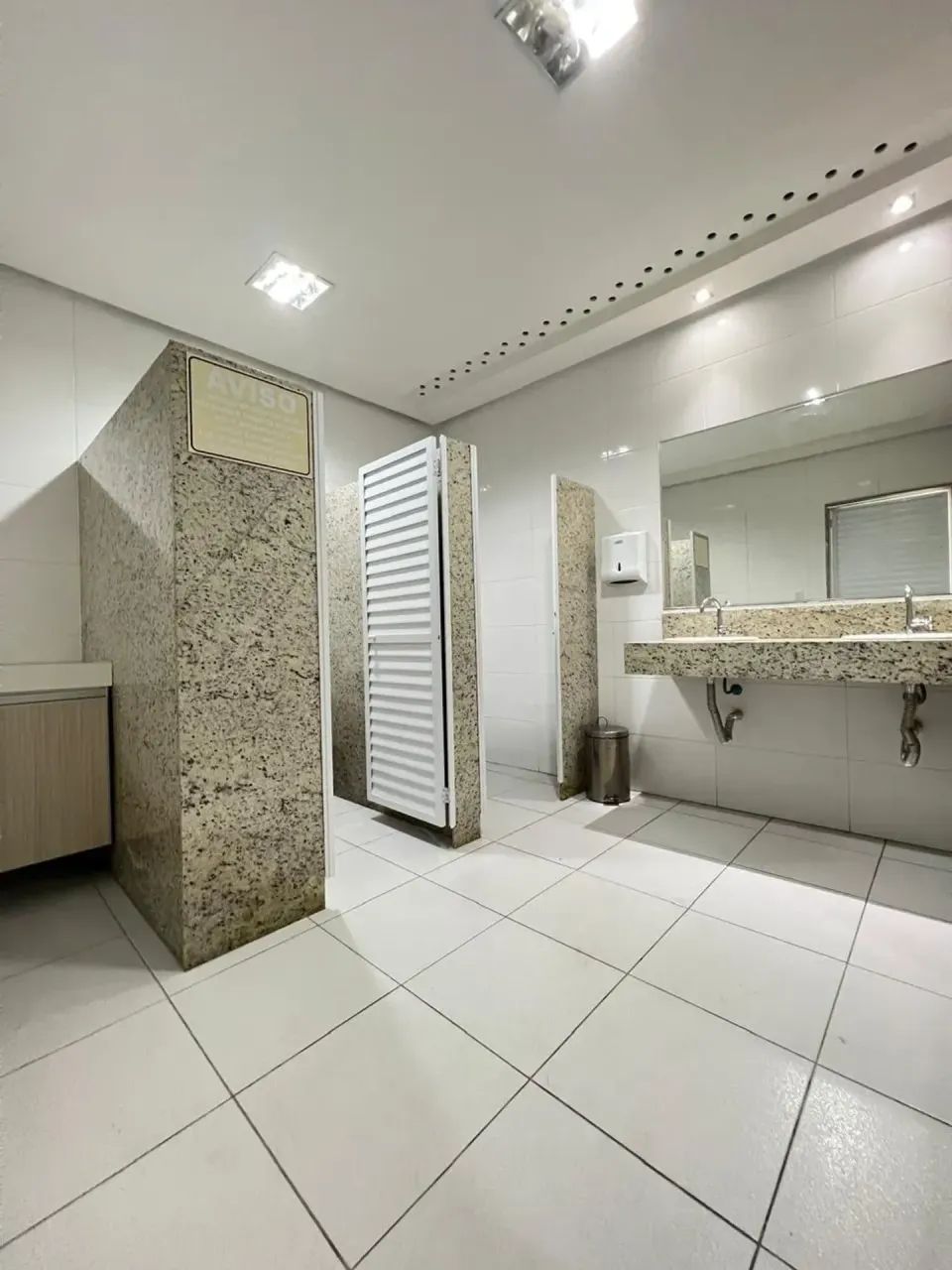 IMÓVEL COMERCIAL MOBILIADO PARA LOCAÇÃO  BAIRRO SUBAÉ - Foto 4