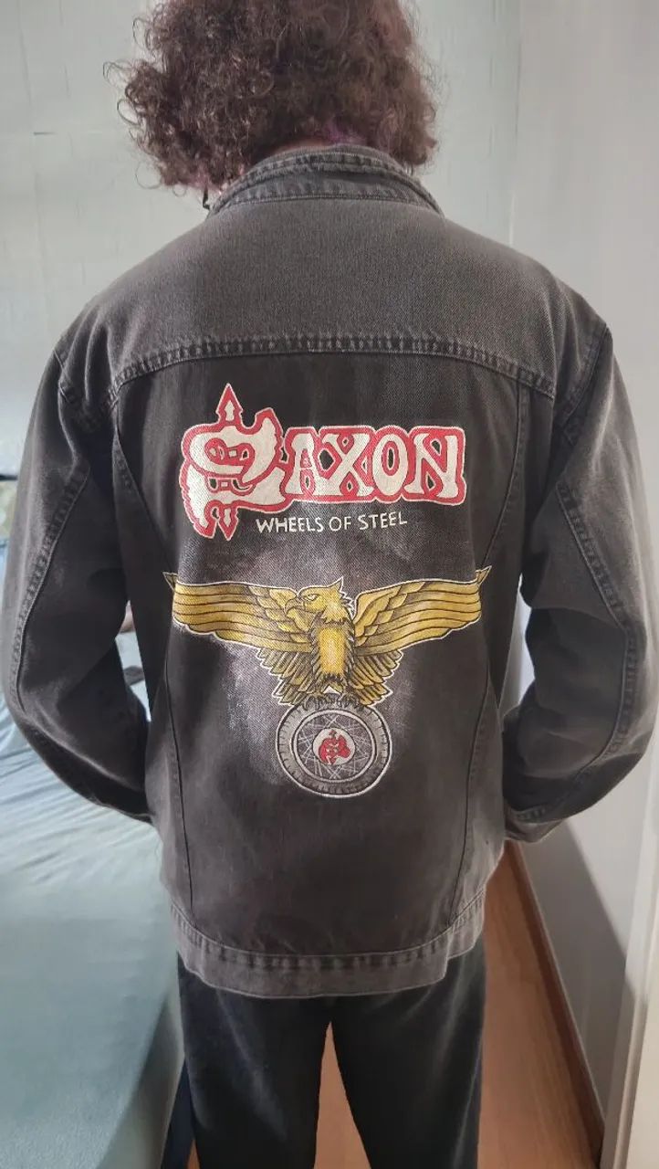 Jaqueta jeans Heavy Metal, customizada Saxon - Foto 2