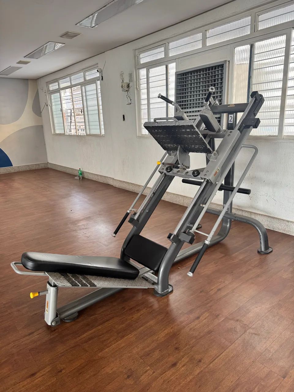 Hack Agachamento e Leg Press 45 Body Solid - Foto 2