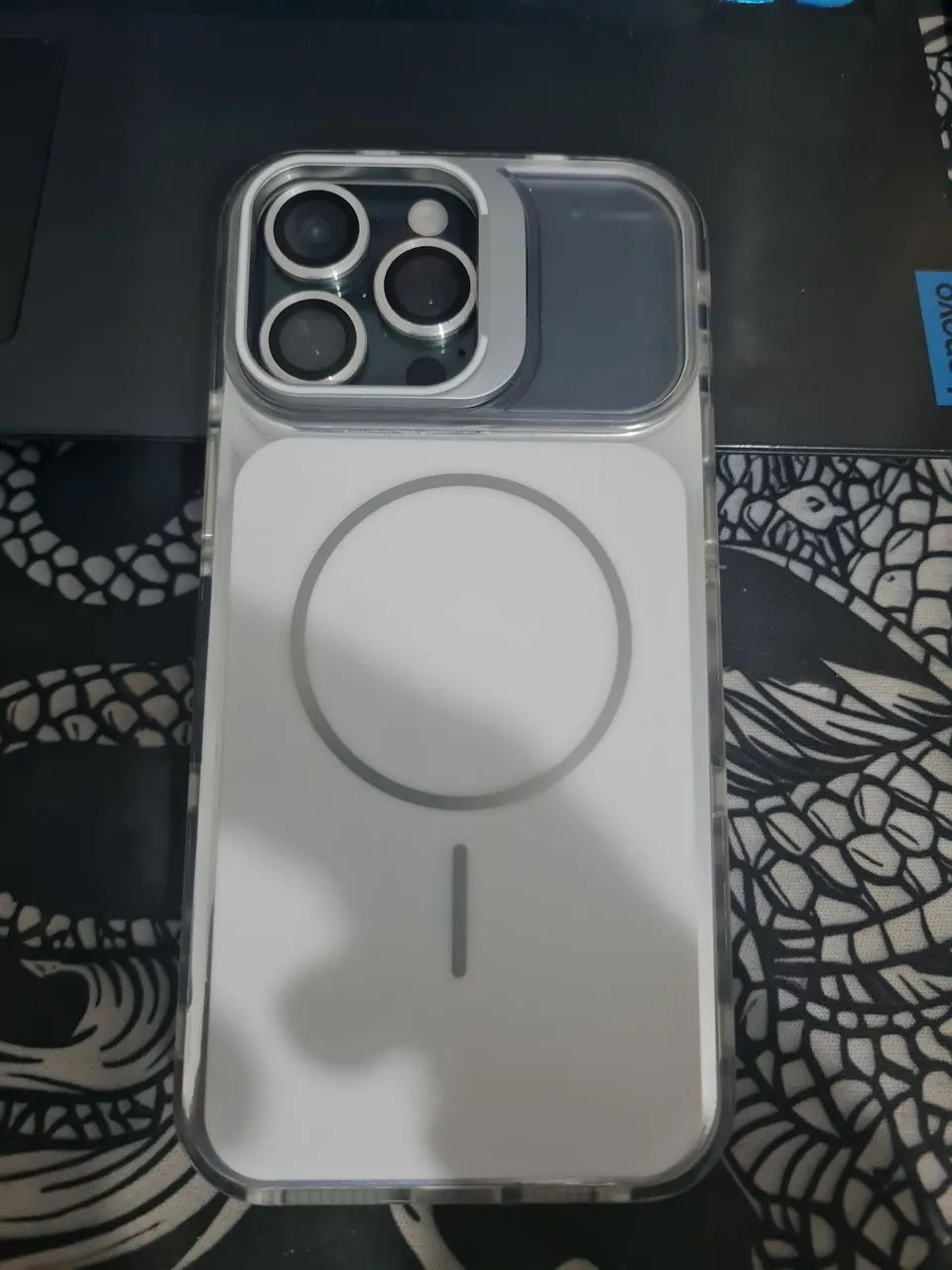 Carcaça iphone 15 pro max 