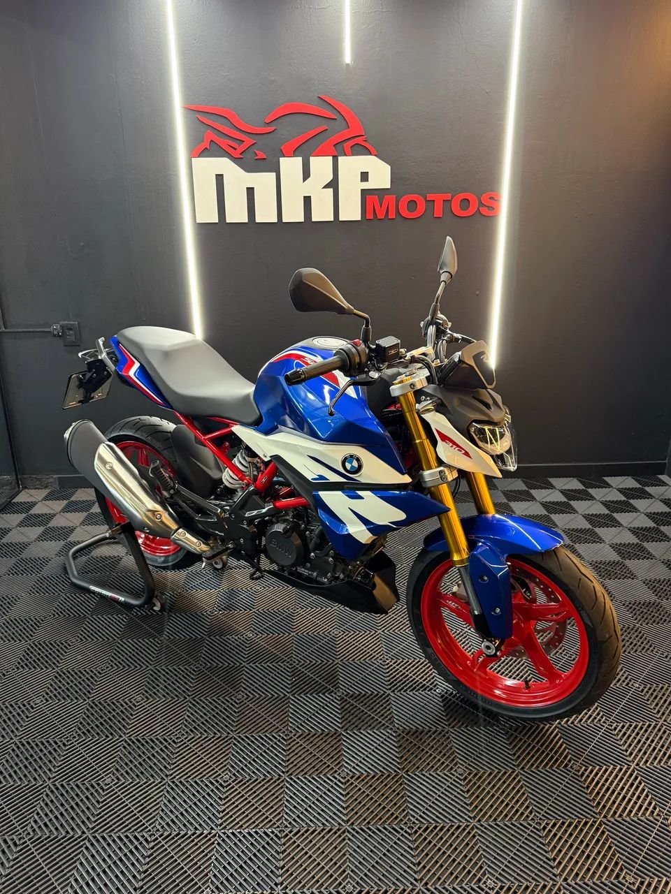 BMW G 310 R 