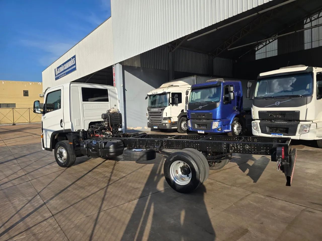 Volkswagen VW 11180 Ano 2022 caminhão 3/4 ALEMÃO CAMINHÕES ITAPETININGA  - Foto 8