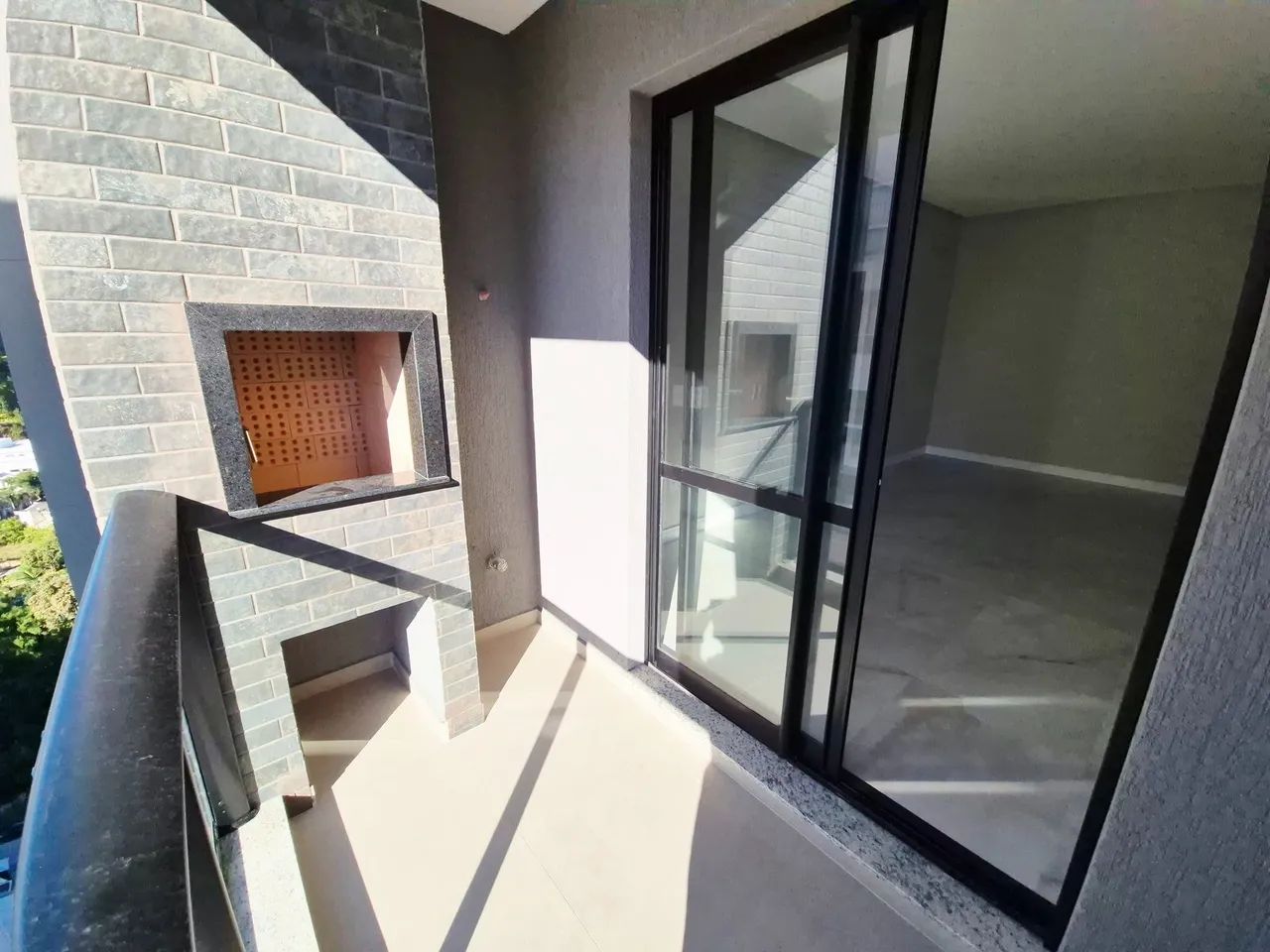 Apartamento Studio com Sacada e Churrasqueira na Praia Brava - Foto 2
