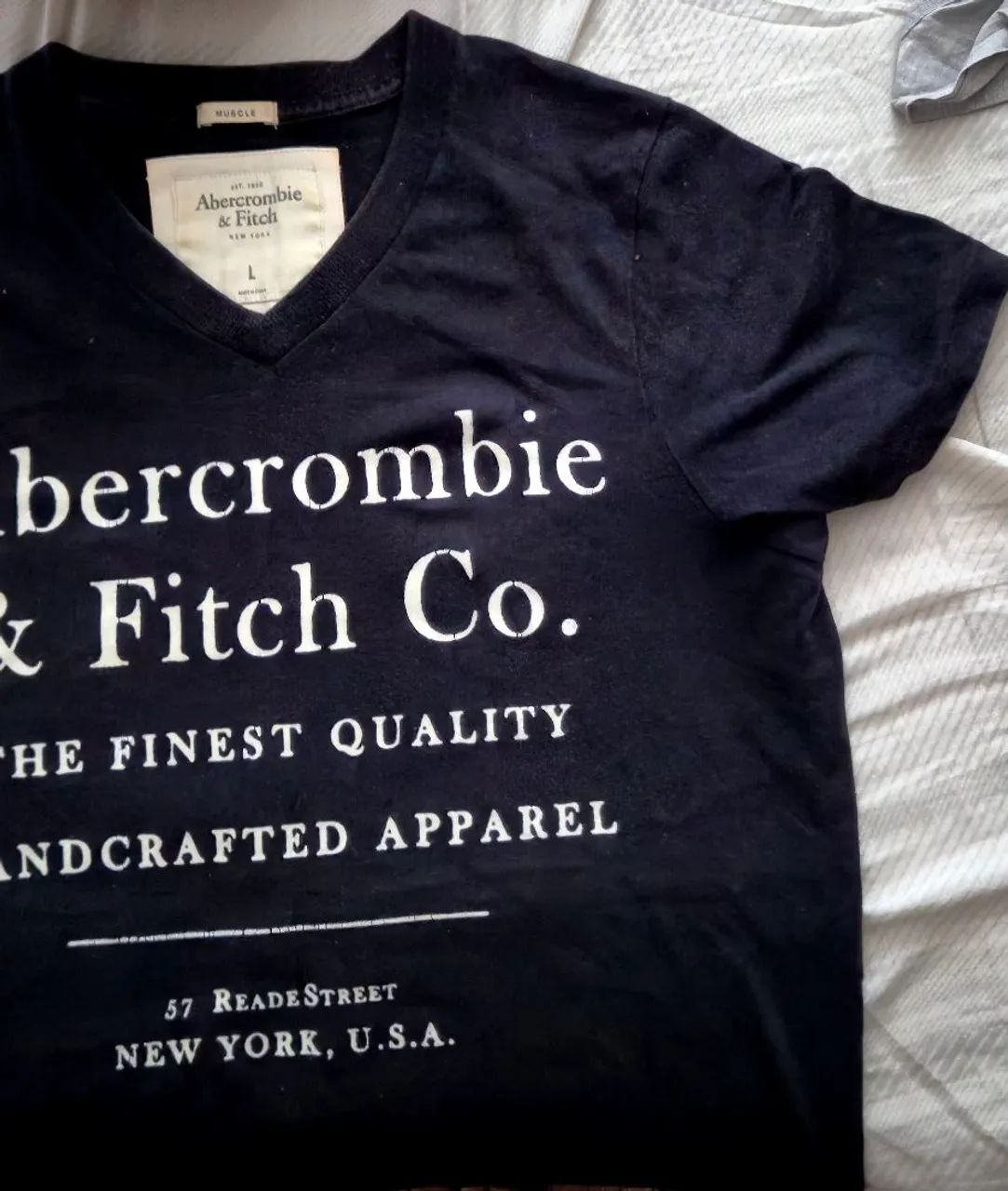 Camisa importada gola V Abercrombie & Fitch - Foto 2