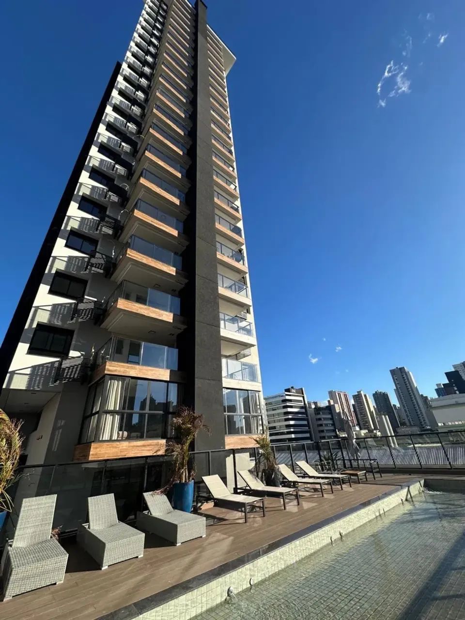 OPORTUNIDADE RARA: 2 Quartos com Suíte no 20 Andar - Foto 2