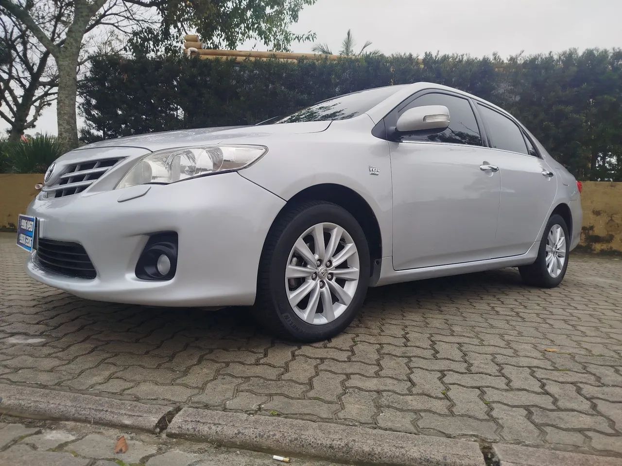 Toyota Corolla Altis 2.0 Flex 16V Aut. 2013 - Foto 2