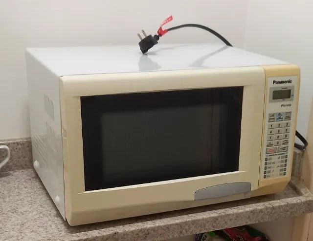 Microondas Panasonic Piccolo 25L