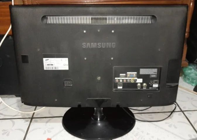 TV Monitor LED Samsung 27 polegadas (Modelo LT27B350/Pra Conserto Ou Retirada De Peças) - Foto 3