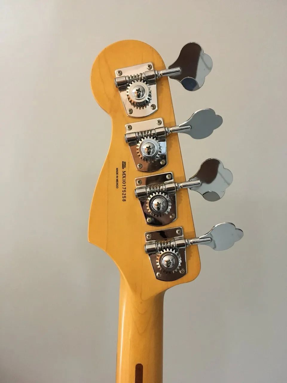 Baixo Fender Precision Bass - Foto 4