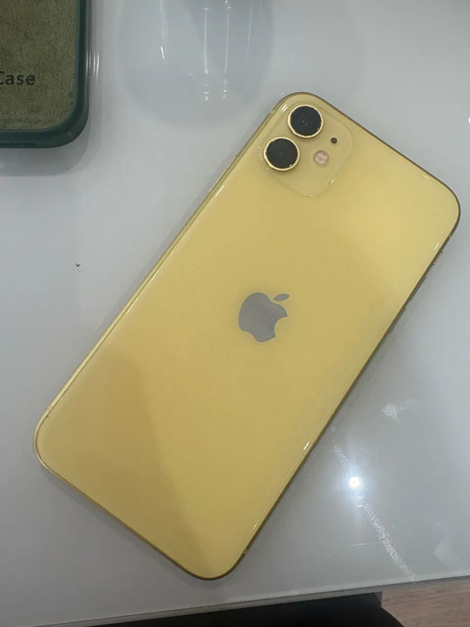 iPhone 11 amarelo - Foto 2