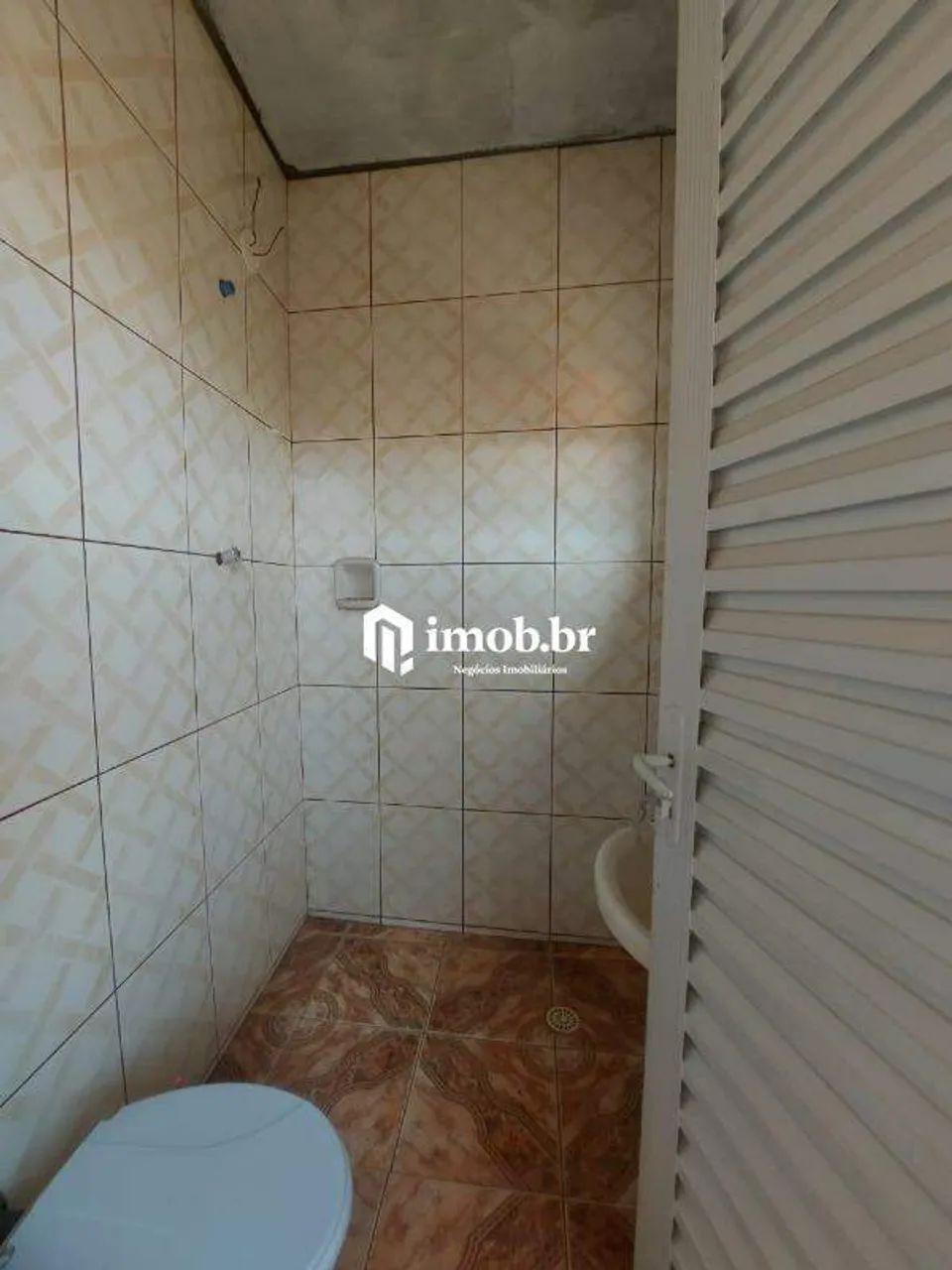 Casa no Parque São José com 3 Quartos, Sacada e Garagem para 5 Carros - Foto 2