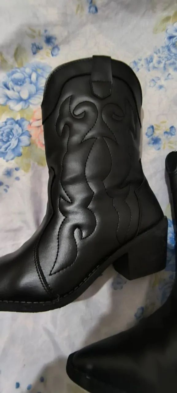Bota  num.37 $130.00 - Foto 2