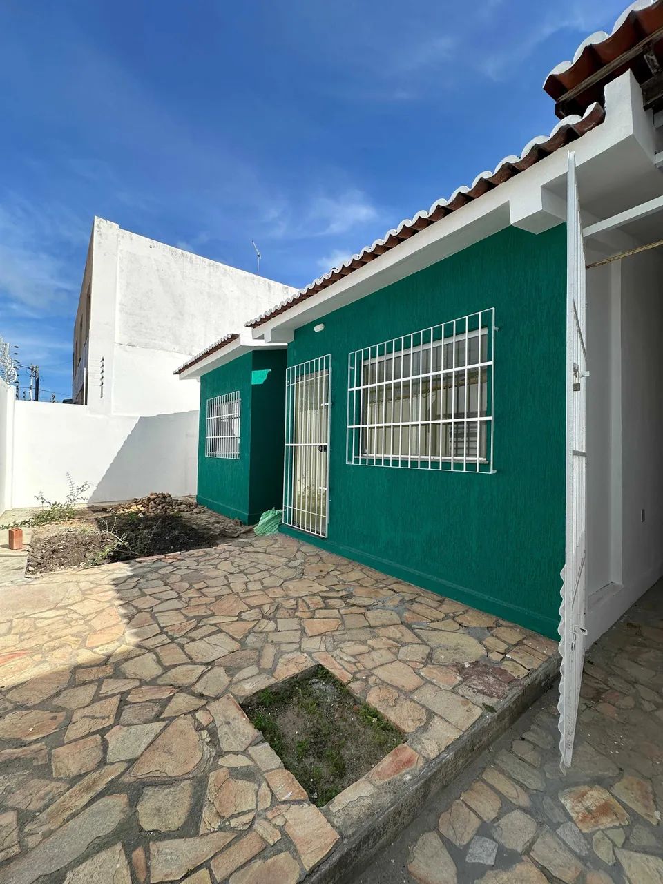 CASA EM RUA PÚBLICA NA ATALAIA [57811] - Foto 2