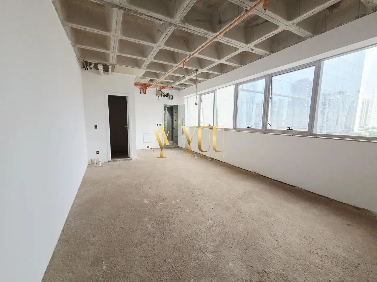 Sala Comercial no Orion Complex  Exclusividade e Estrutura Premium para Empresa