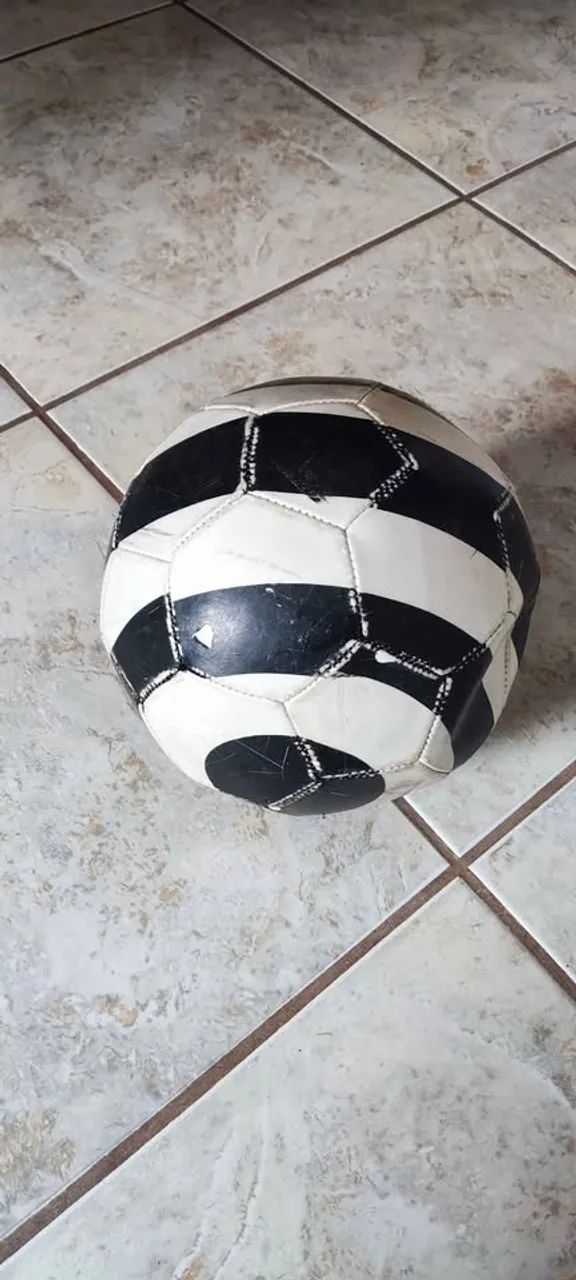 Bola