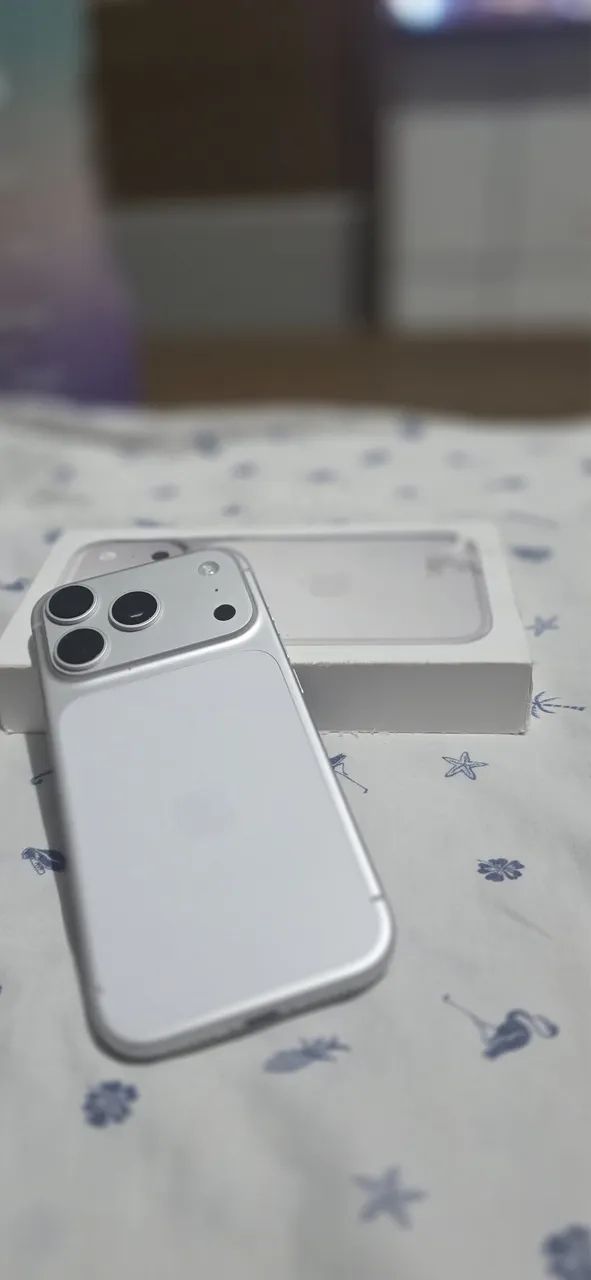 iPhone 17 pro cor silver prata 256 gb com garantia até 2027 nunca