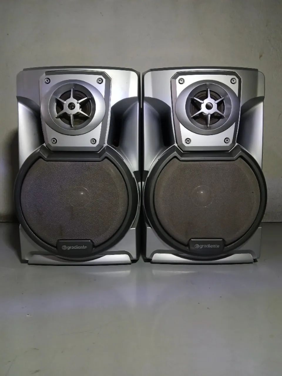 Caixas acusticas Gradiente 