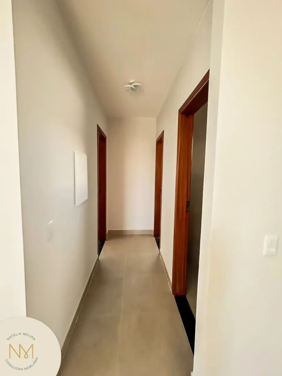 Alugo casa linear (moderna) em Condomínio com 02 suítes - 137 m2 - Araruama/RJ - Foto 5