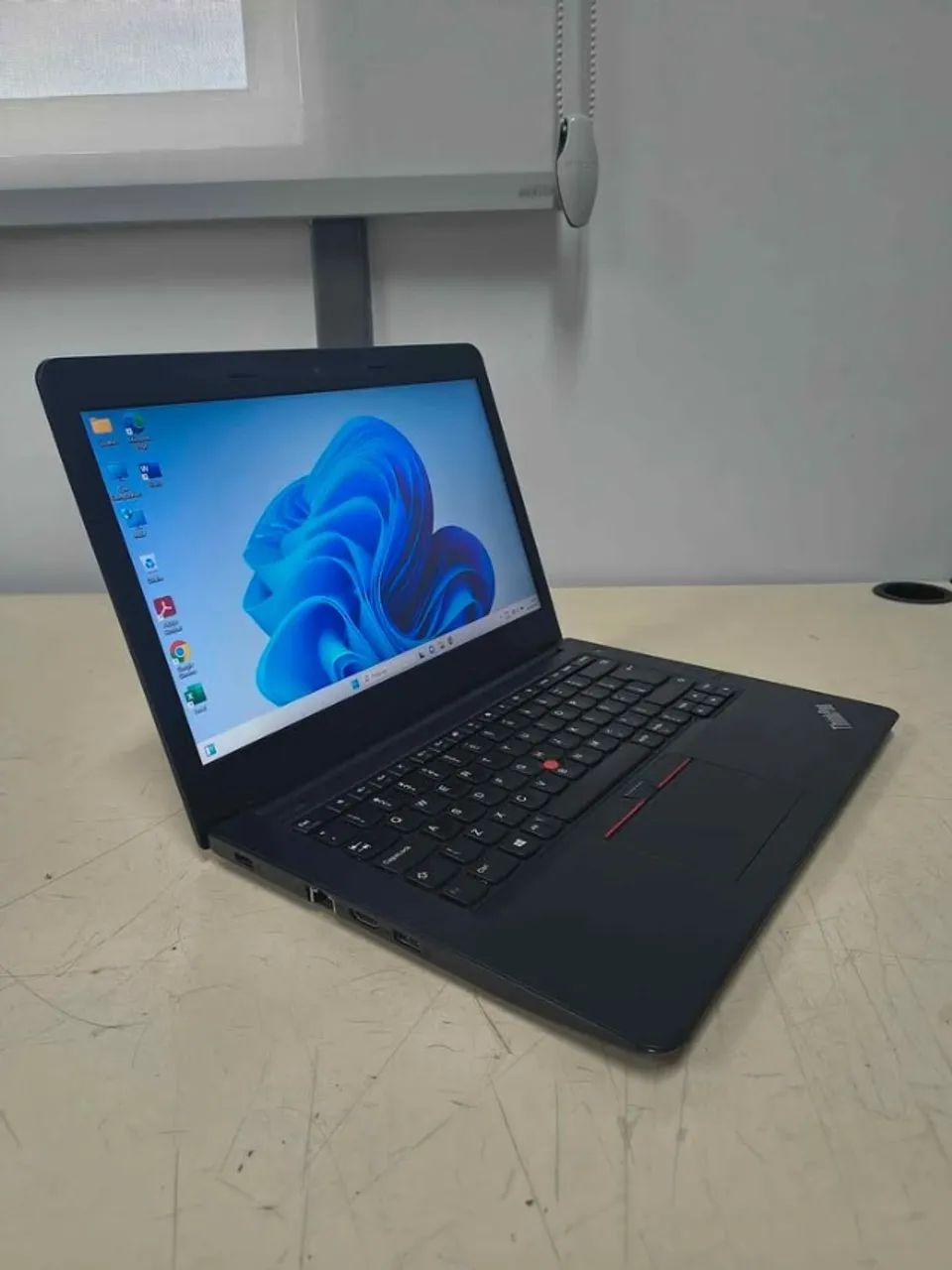 Notebook Lenovo ThinkPad: Intel Core i5 7° Geração, 16GB, SSD 256GB, Leitor Biométrico - Foto 2