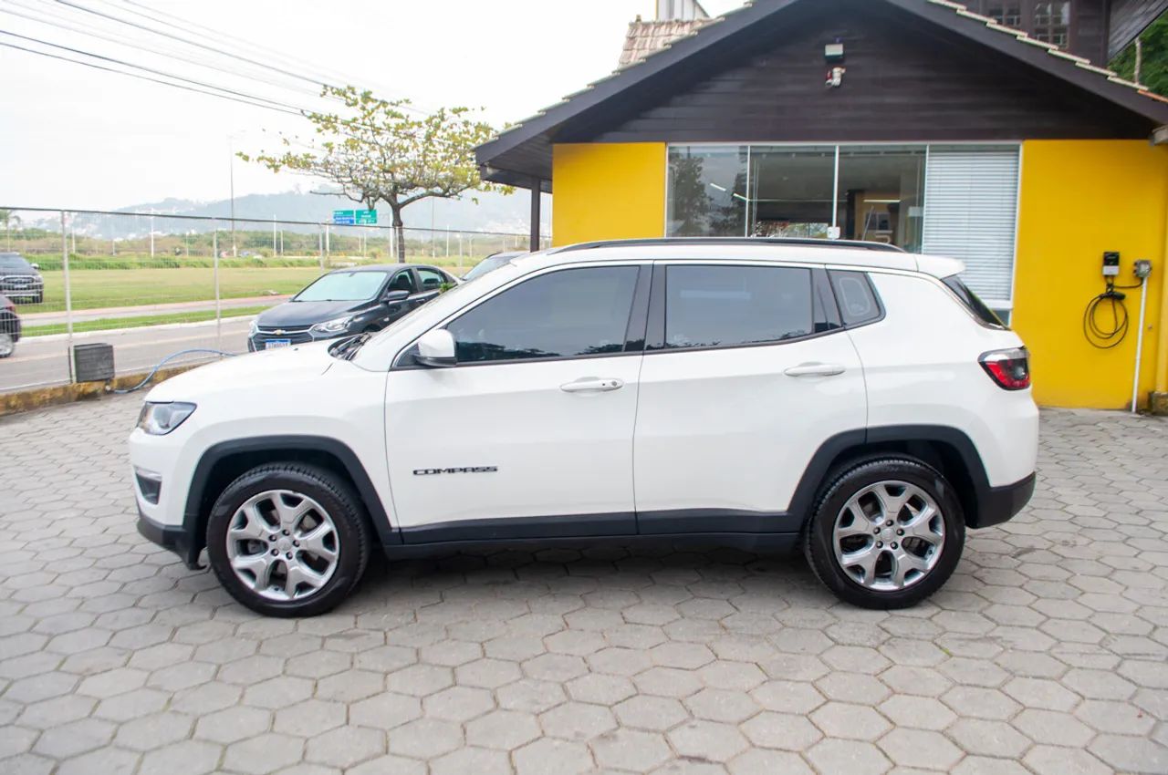 Jeep Compass Longitude 2.0 4X2 Flex 16V Aut. 2021 - Foto 4