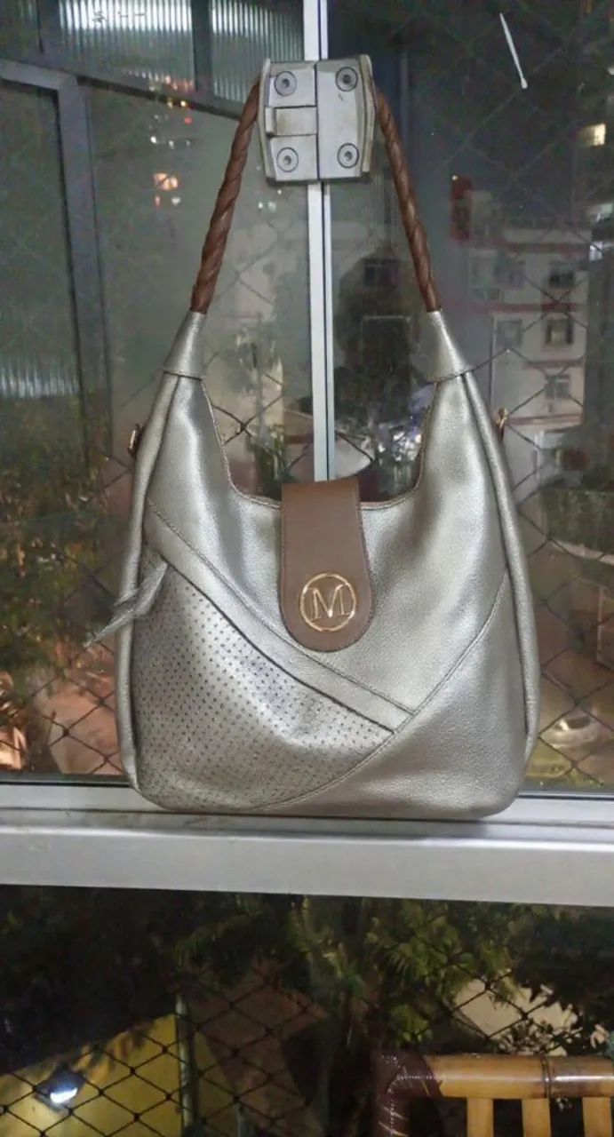 Bolsa Hobo prateada - Foto 2