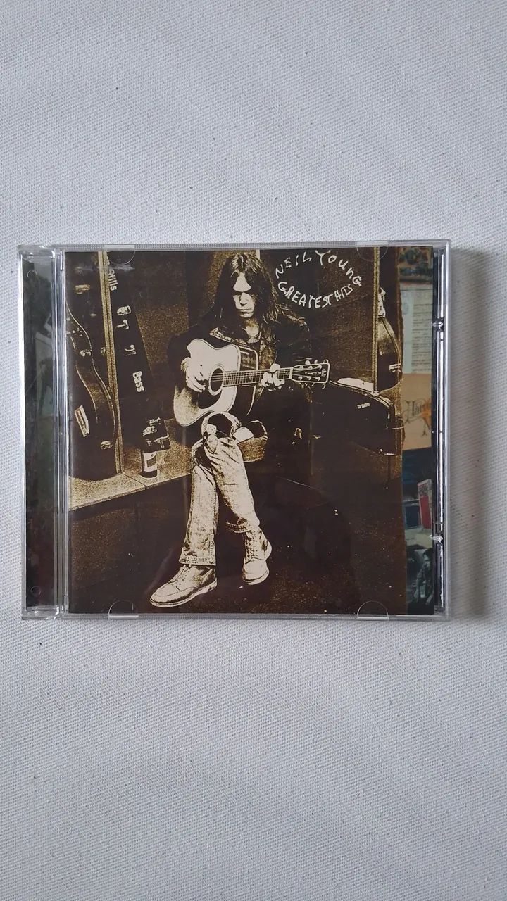 Cd Neil Young greatest hits usado 