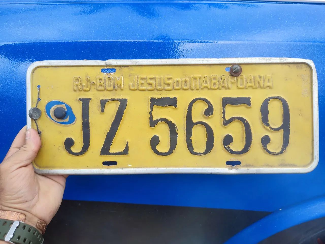Placa amarela 