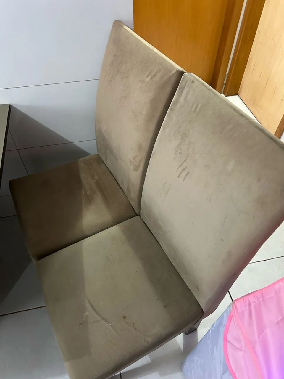 MESA COM 4 CADEIRAS  - Foto 3