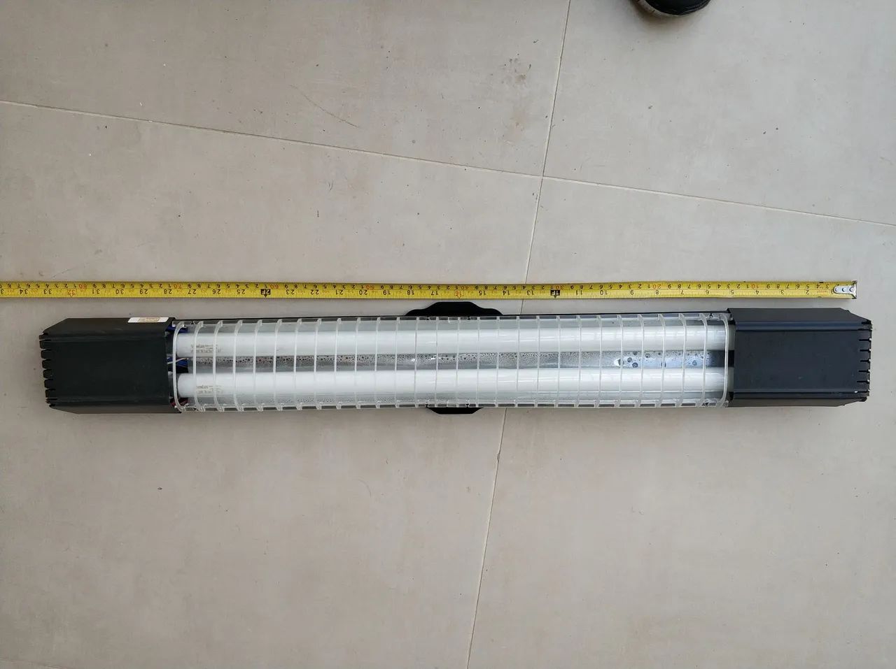 Kit com 3 luminárias dupla com lâmpada fluorescente 85cm - Foto 2