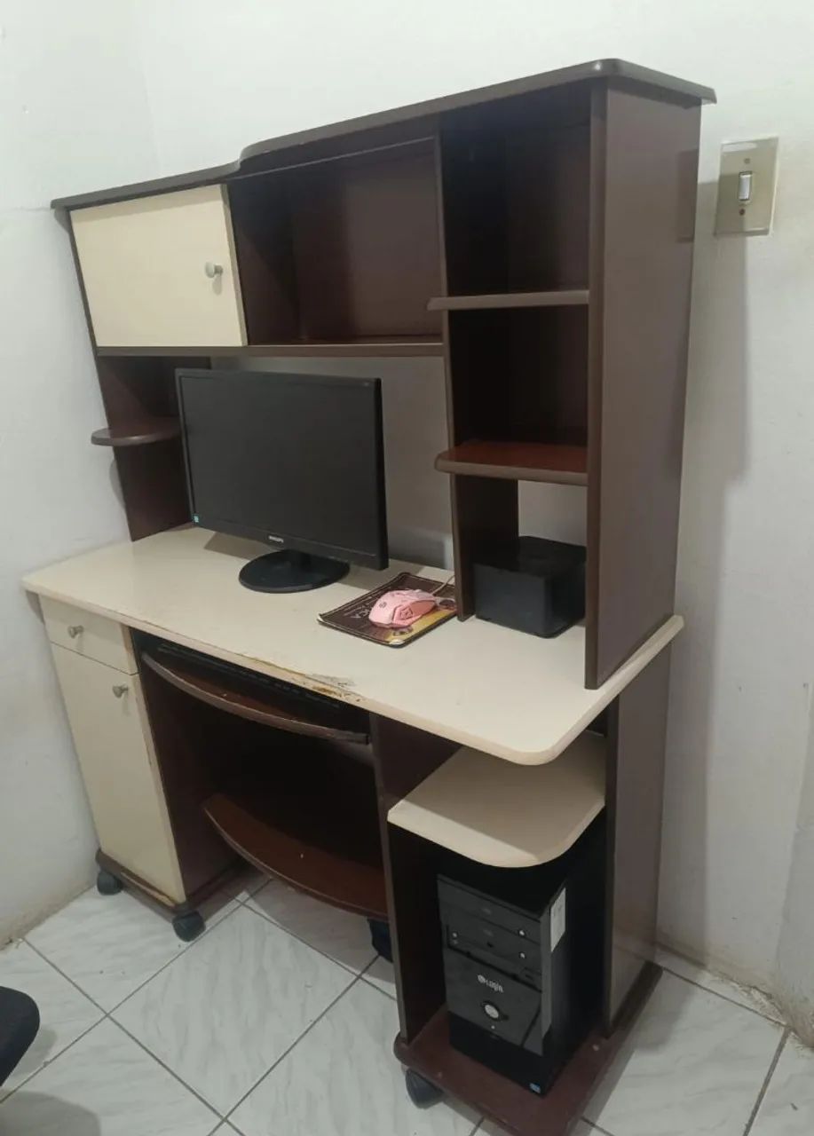 Computador para estudos + escrivaninha