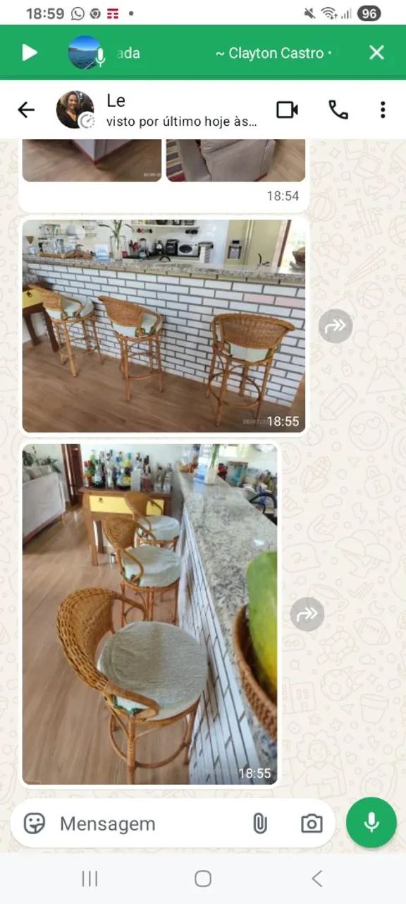 3 ( três)  banquetas de vime