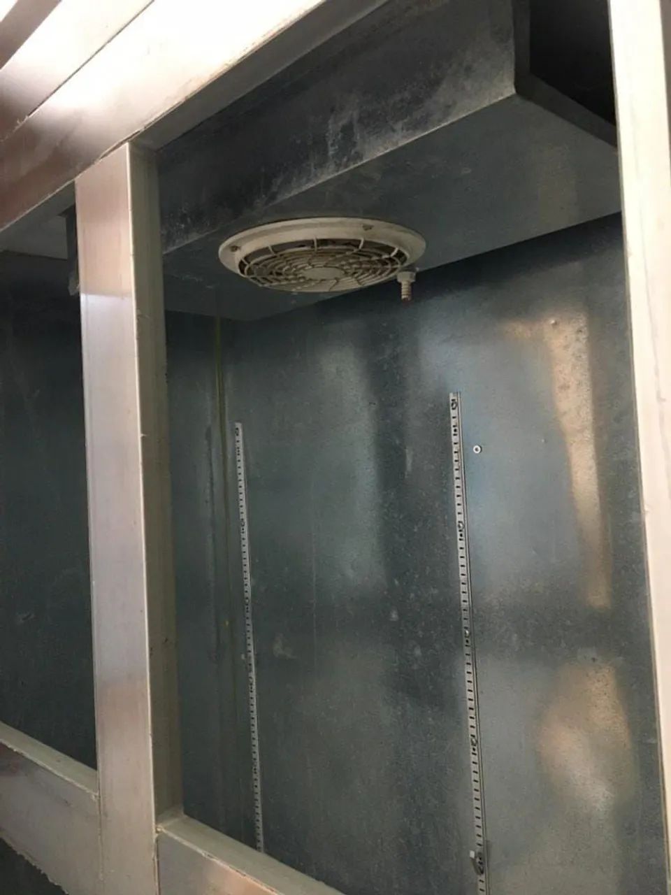 Freezer vertical de 4 portas 