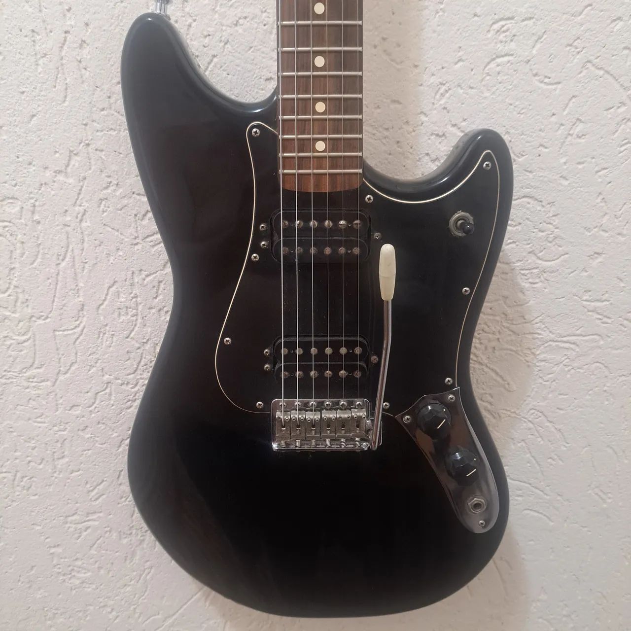 Guitarra Fender Cyclone HH - Instrumentos musicais - Aparecida