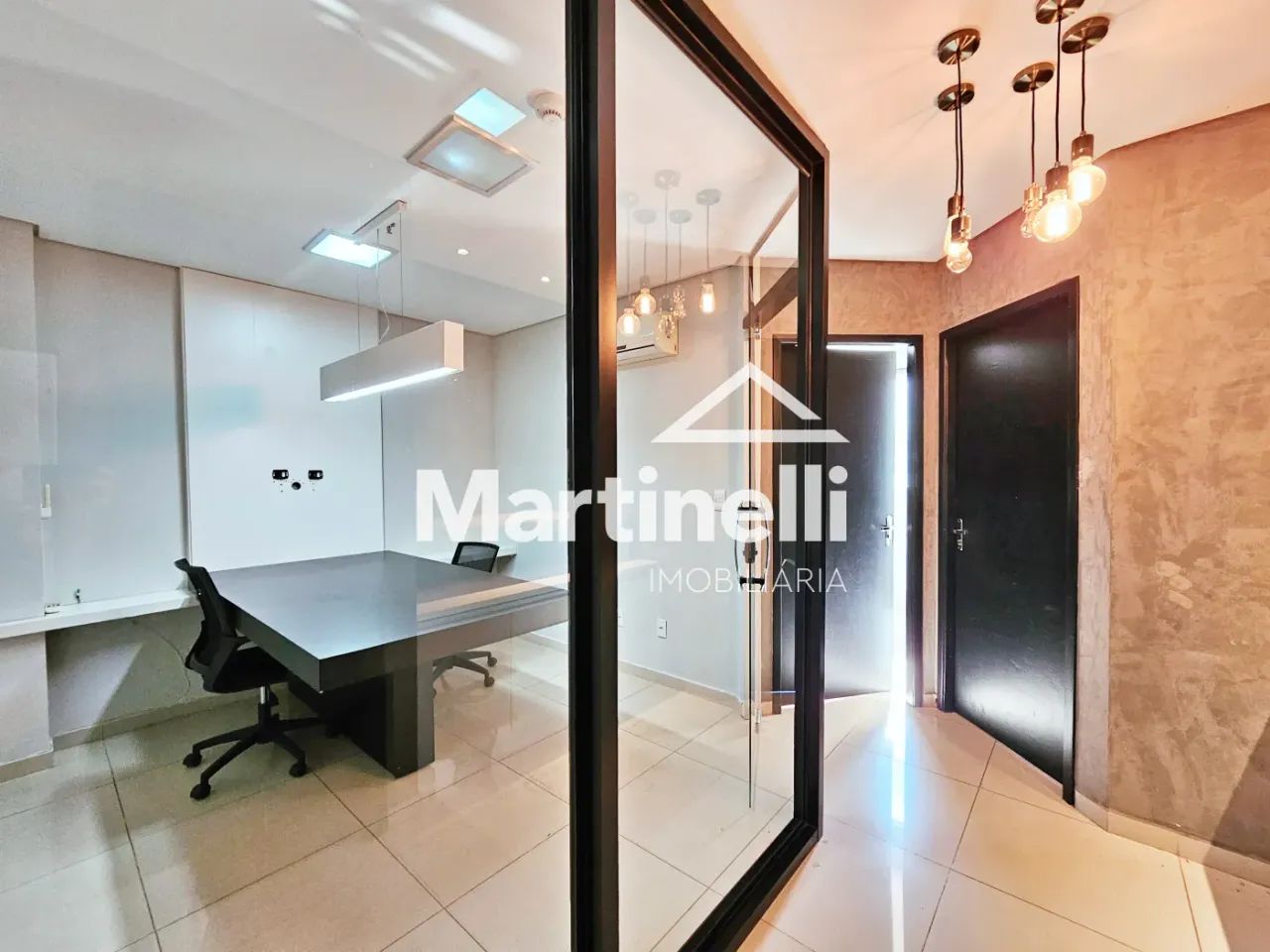 Sala comercial para venda e locação no Edifício Spasse Office, próximo ao Savegnago Superm