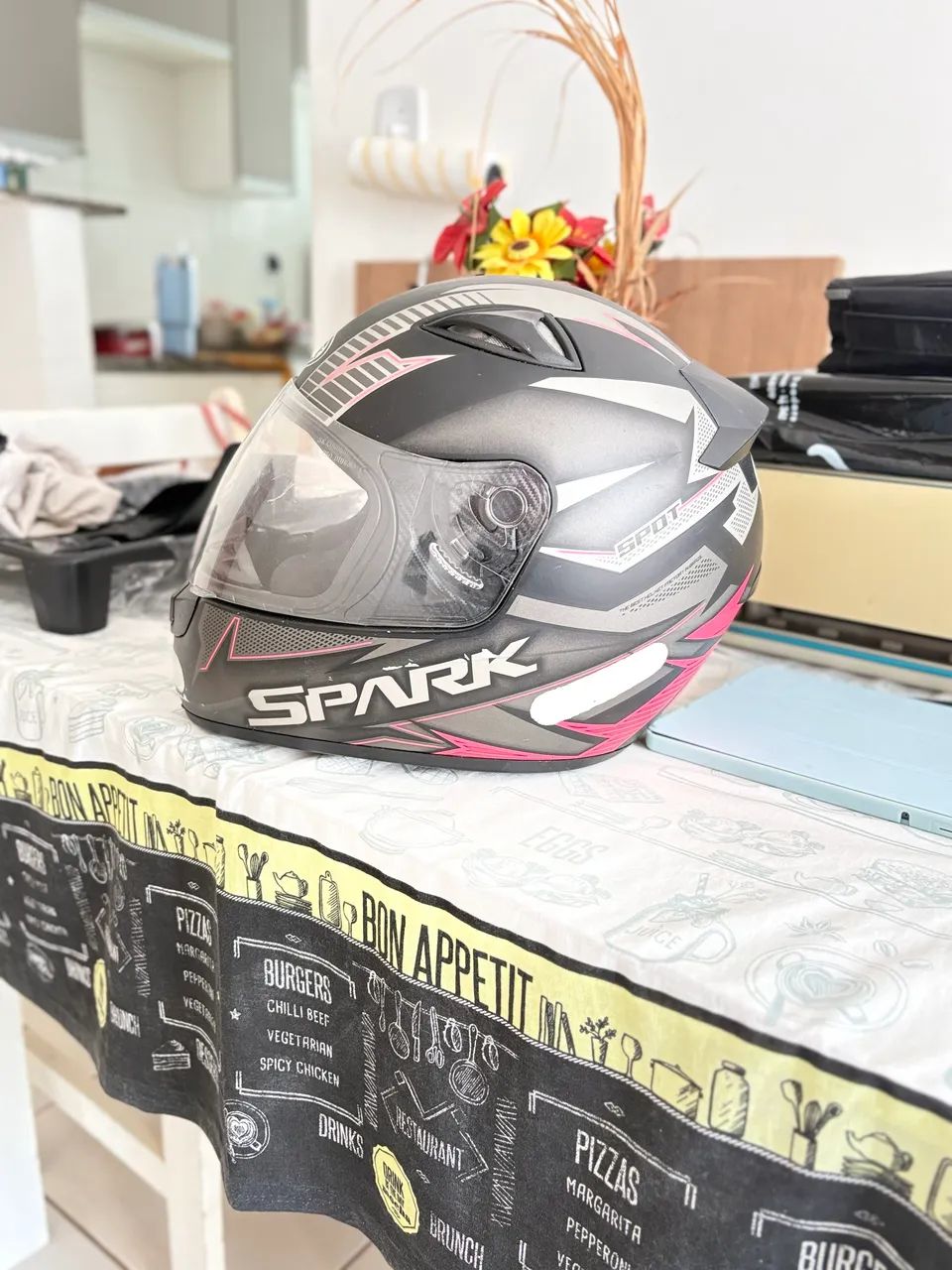 capacete número 56