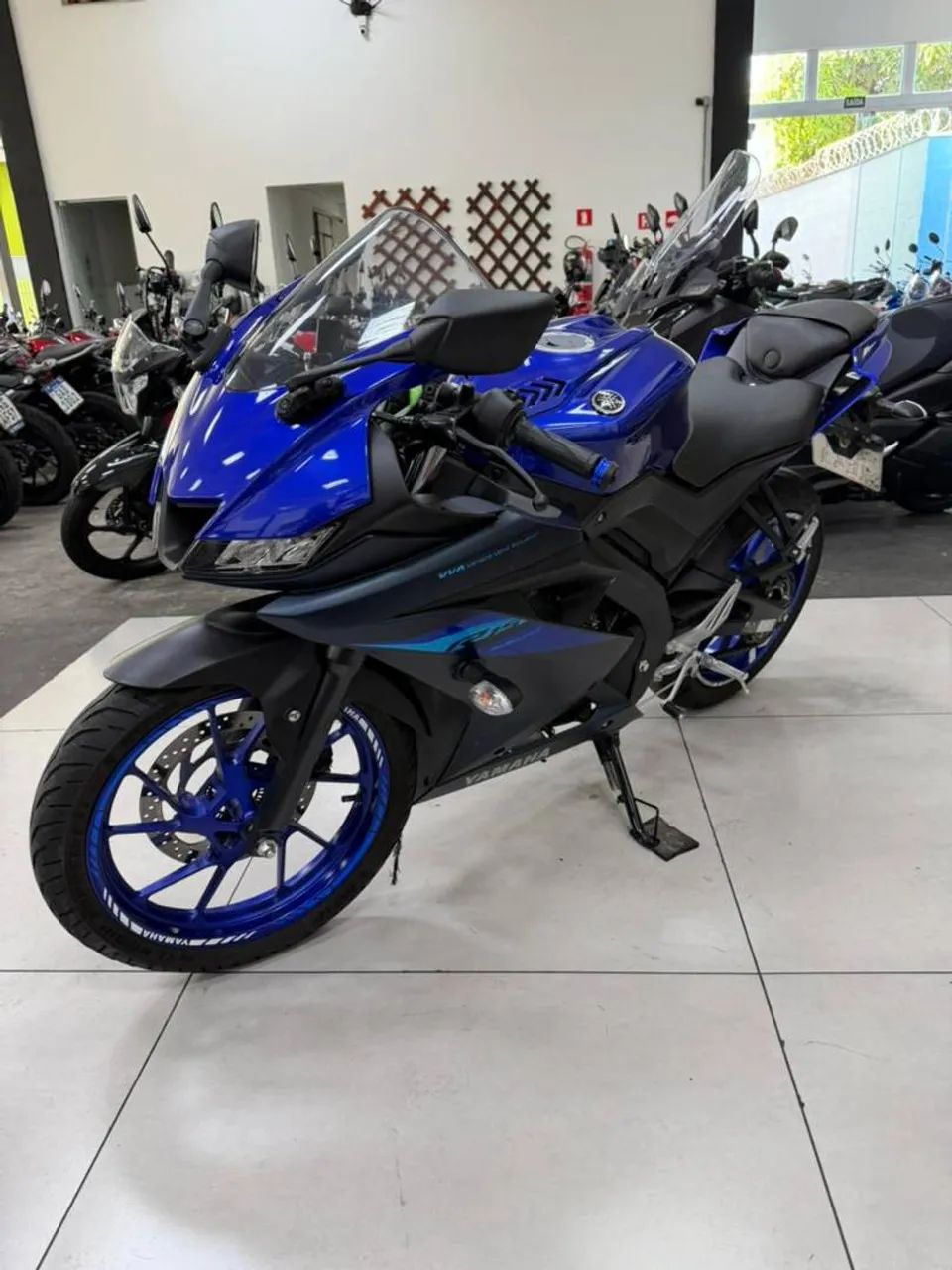 YAMAHA YZF R15 - Foto 2