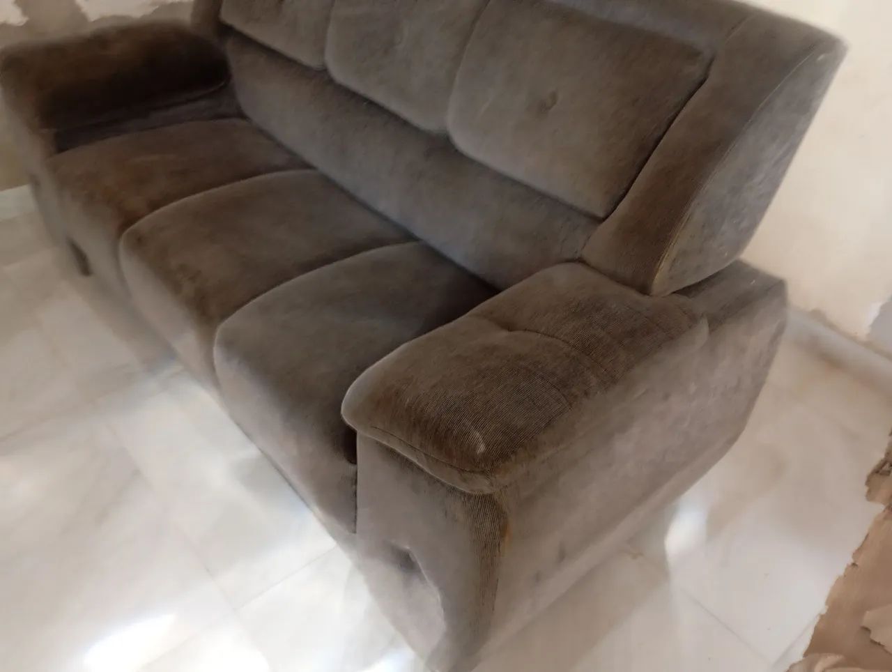 Sofá 3 Lugares - Foto 3