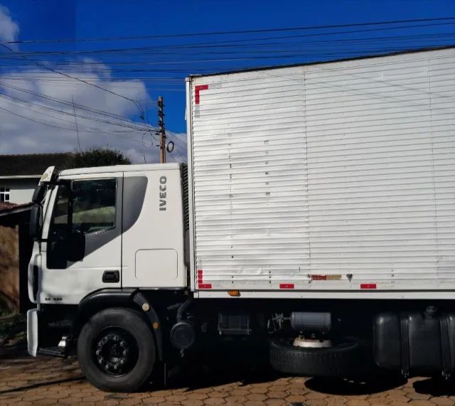 Iveco Tector 240e25. 24250 - Foto 3