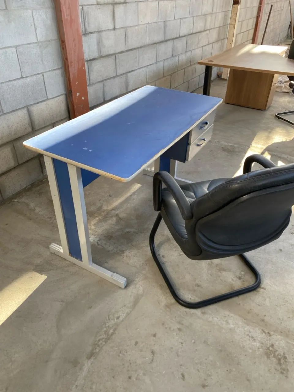 Mesa e cadeira executiva 