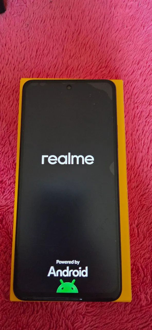 Celular Realme 11 5G, 256GB, 16GB RAM, ótimo estado!