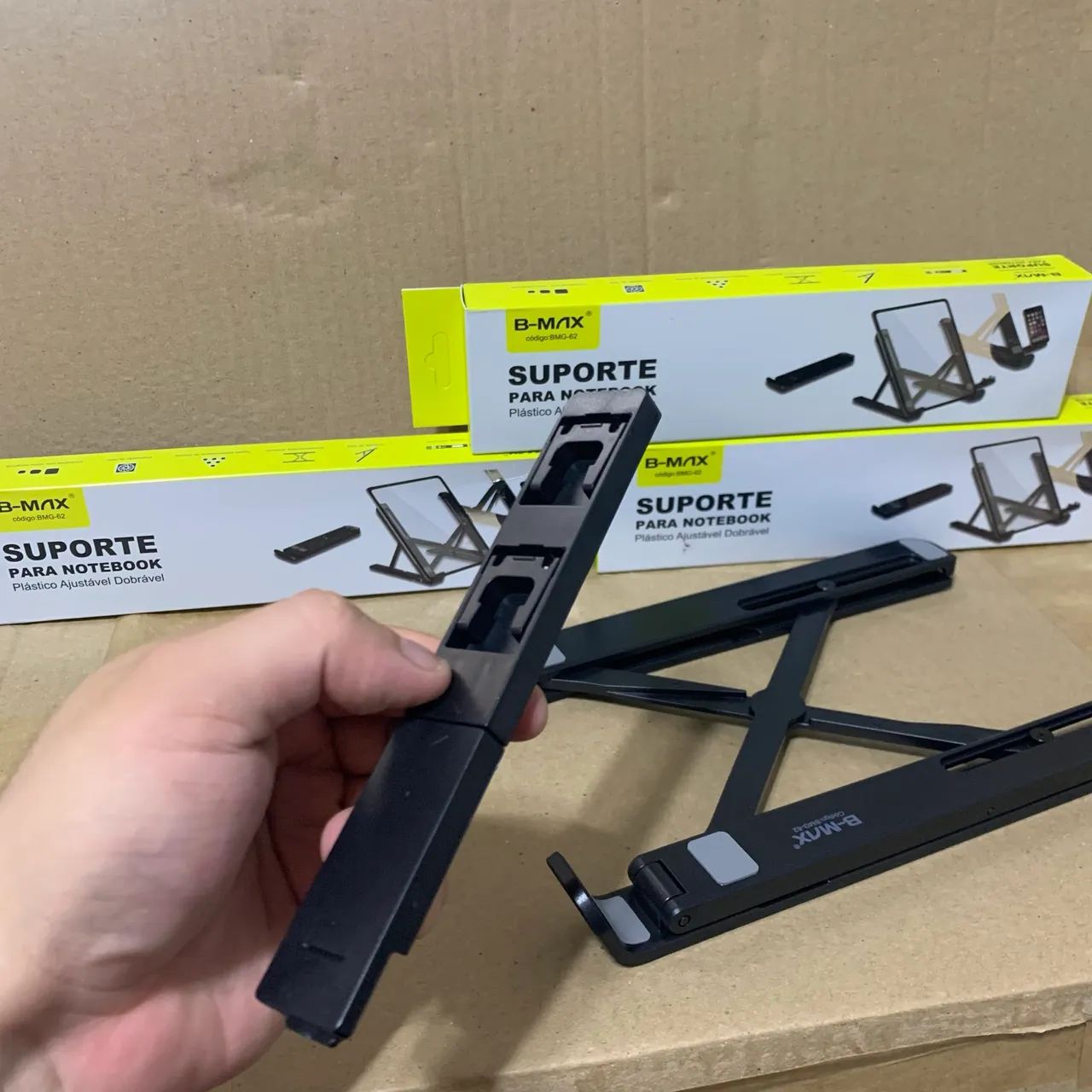 Suporte para Tablet e Notebook Preto - Novo e com garantia  - Foto 5