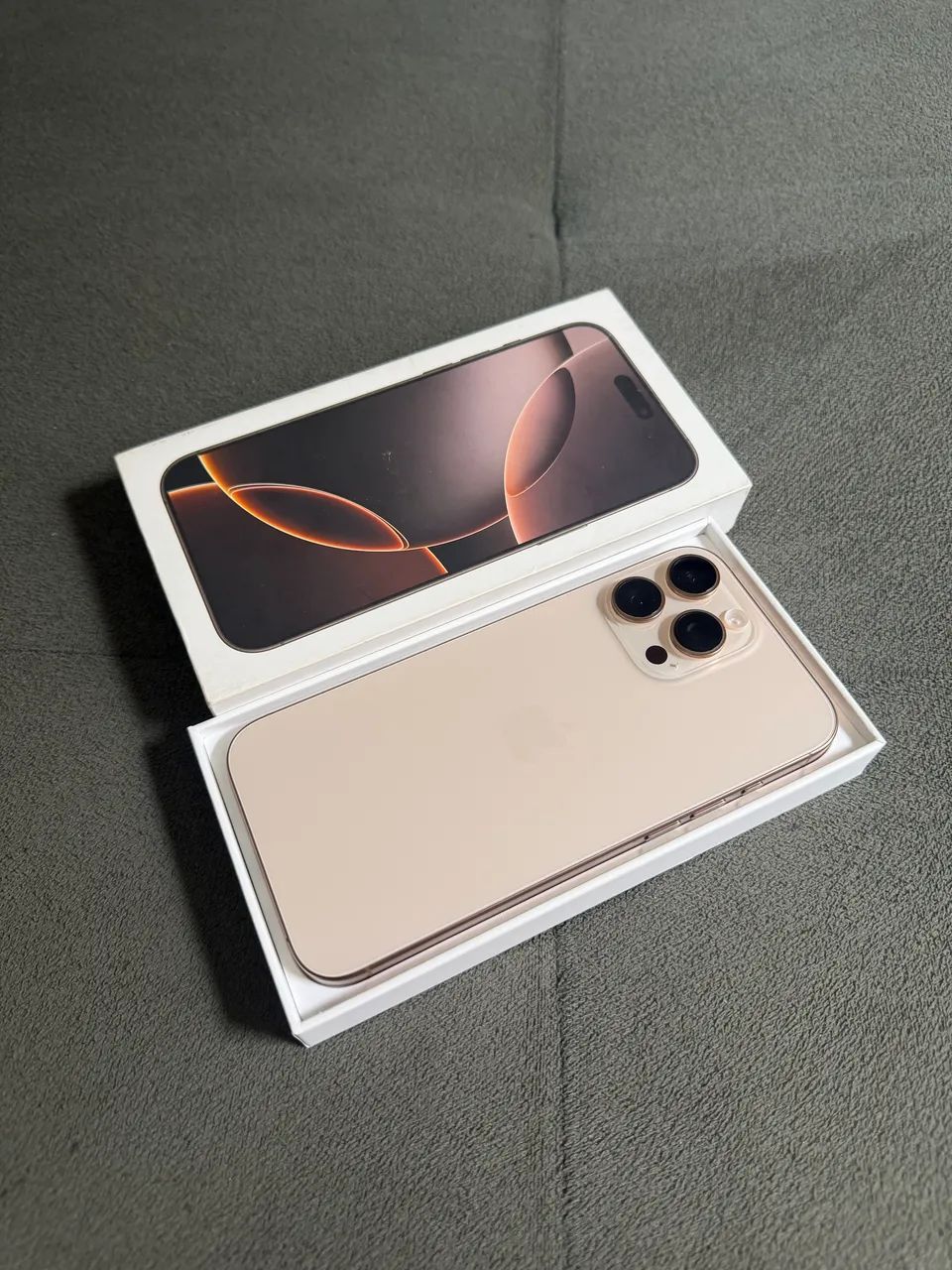 IPhone 16 pro Max 256gb desert! Aceito trocas e cartão.