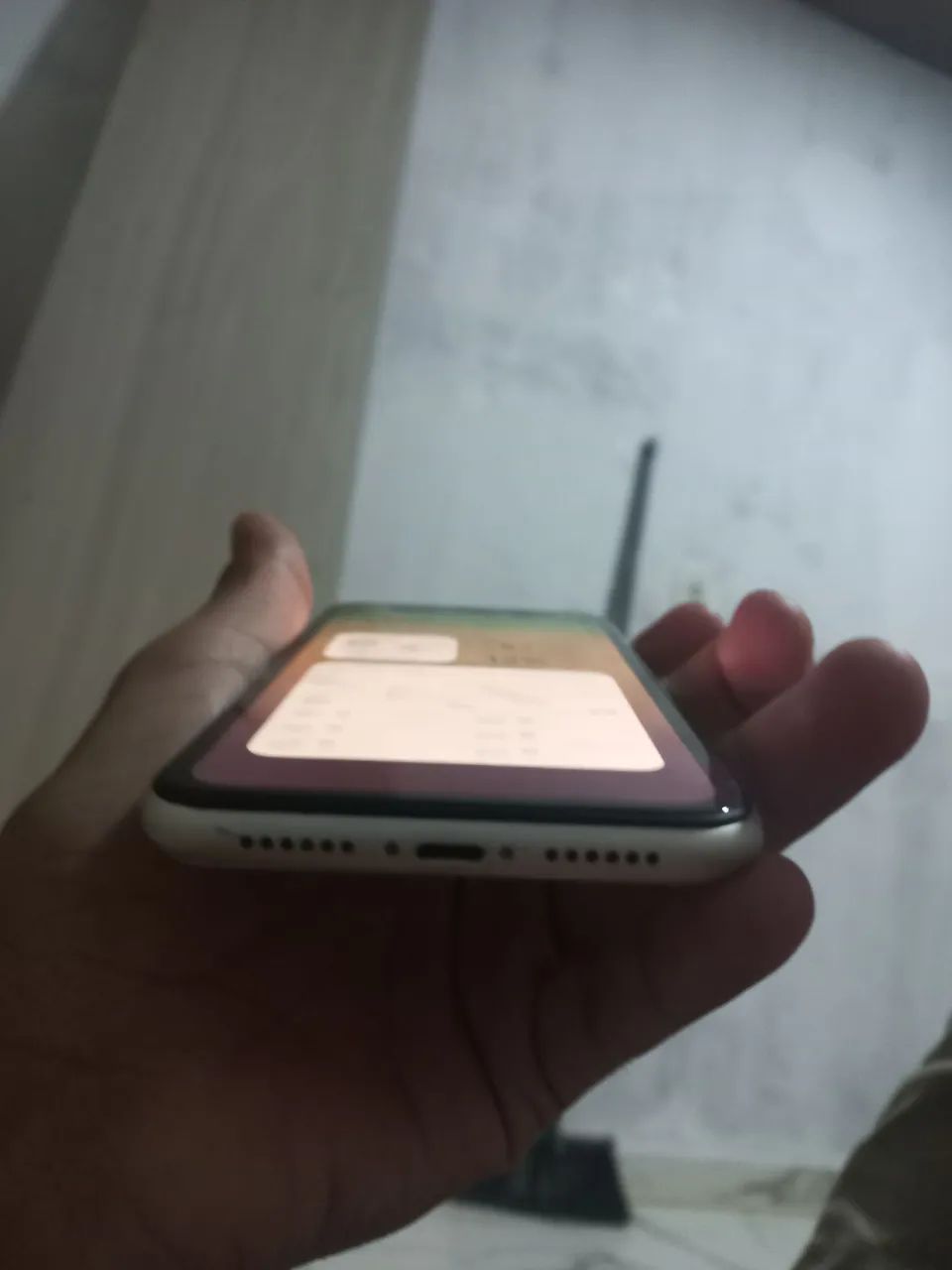 IPhone 11 Branco  - Foto 3