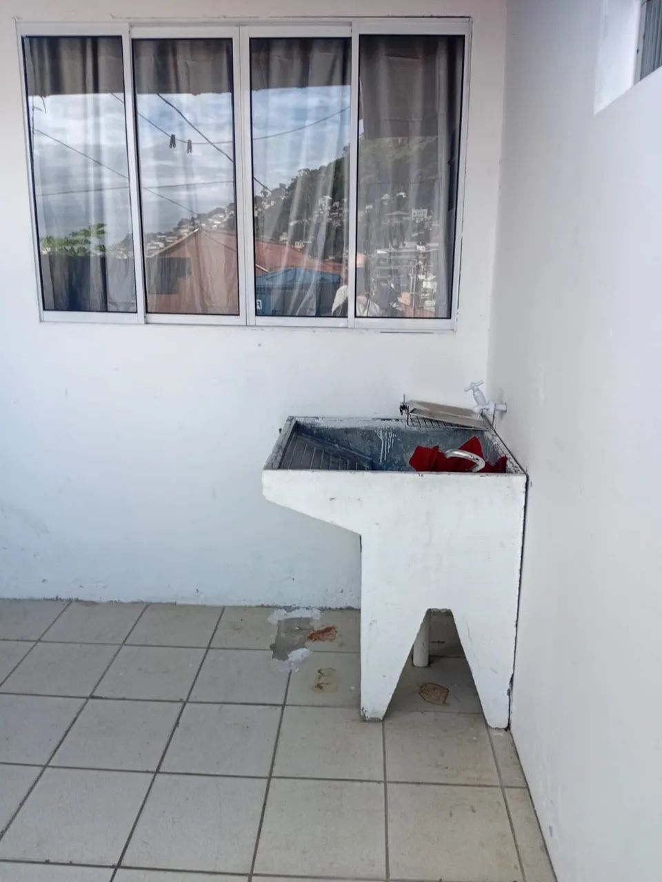 Alugo apartamento no centro de Florianópolis 