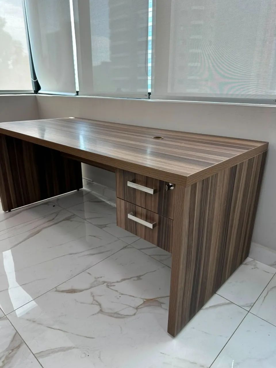 Mesa de Escritório com Gaveteiro - Foto 3