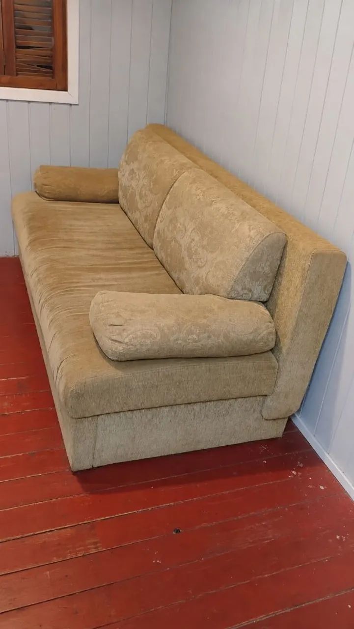 Sofá cama de três lugares 