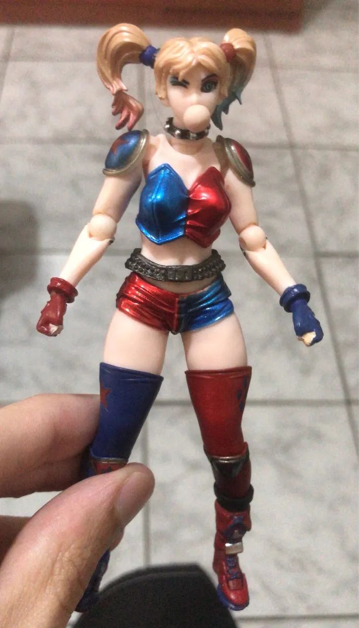 Harley Quinn Revoltech (bootleg) - Foto 2
