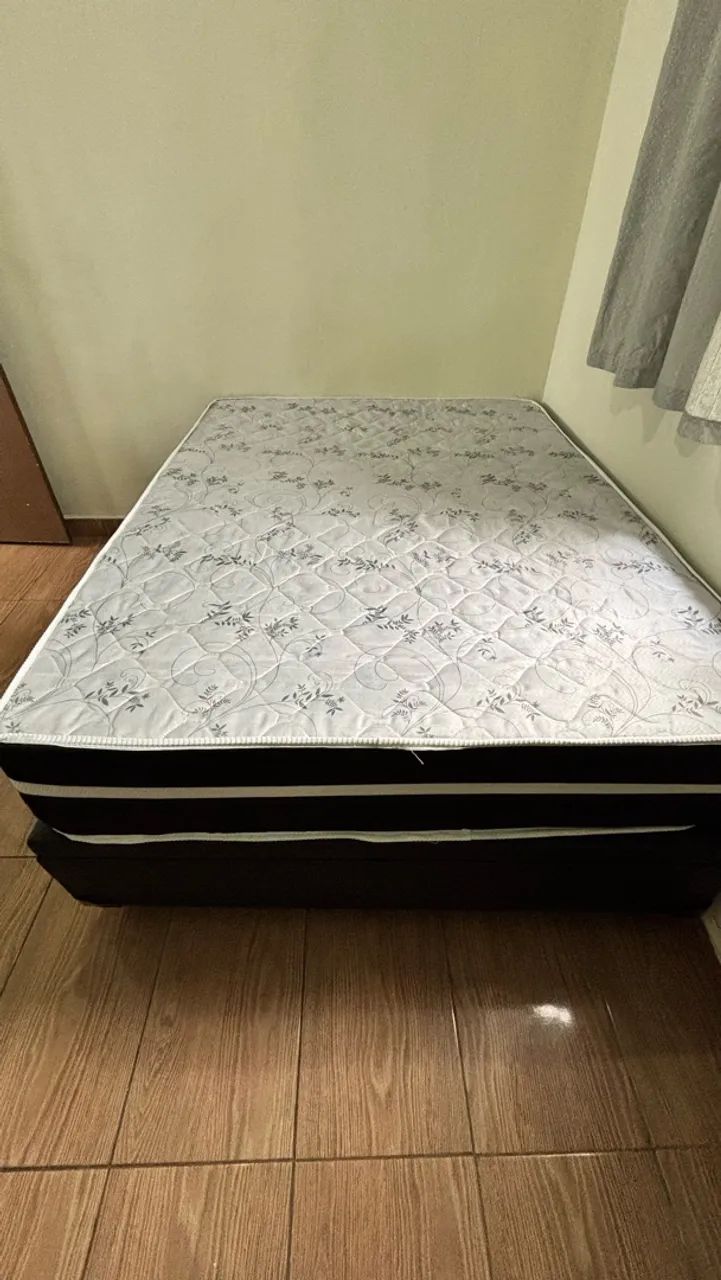Cama box com baú 